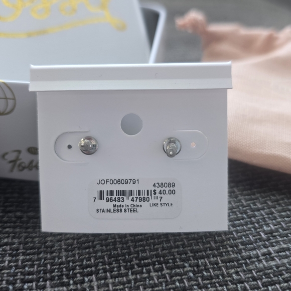 Fossil Gold Heart Earrings - Picture 5 of 6